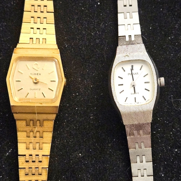 Pulsar Accessories - Women's gift set 2 for the price of one Vtge Gold Timex and Vtge silver Pulsar